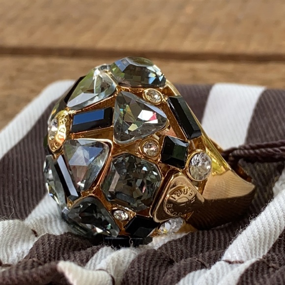 Henri Bendel Windsor Deb Gold Crystal Ring Size 9 - Picture 10 of 17